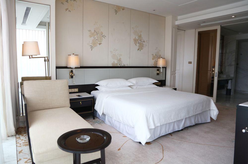 Sheraton Qingdao Licang Hotel Bagian luar foto