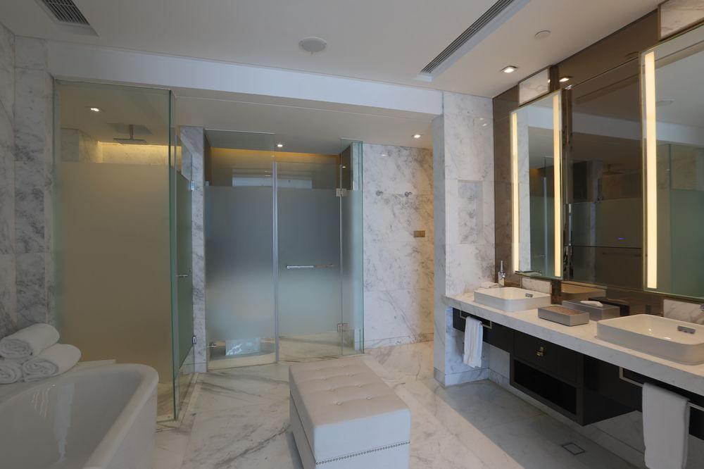 Sheraton Qingdao Licang Hotel Bagian luar foto