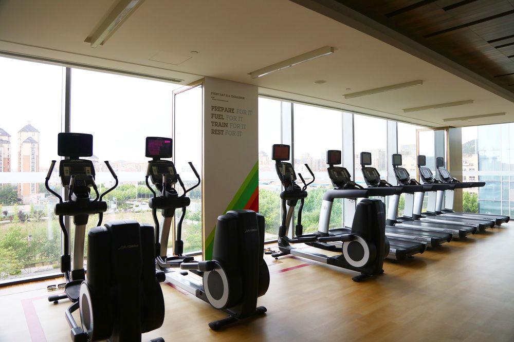Sheraton Qingdao Licang Hotel Bagian luar foto