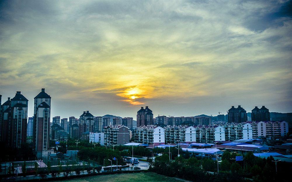 Sheraton Qingdao Licang Hotel Bagian luar foto