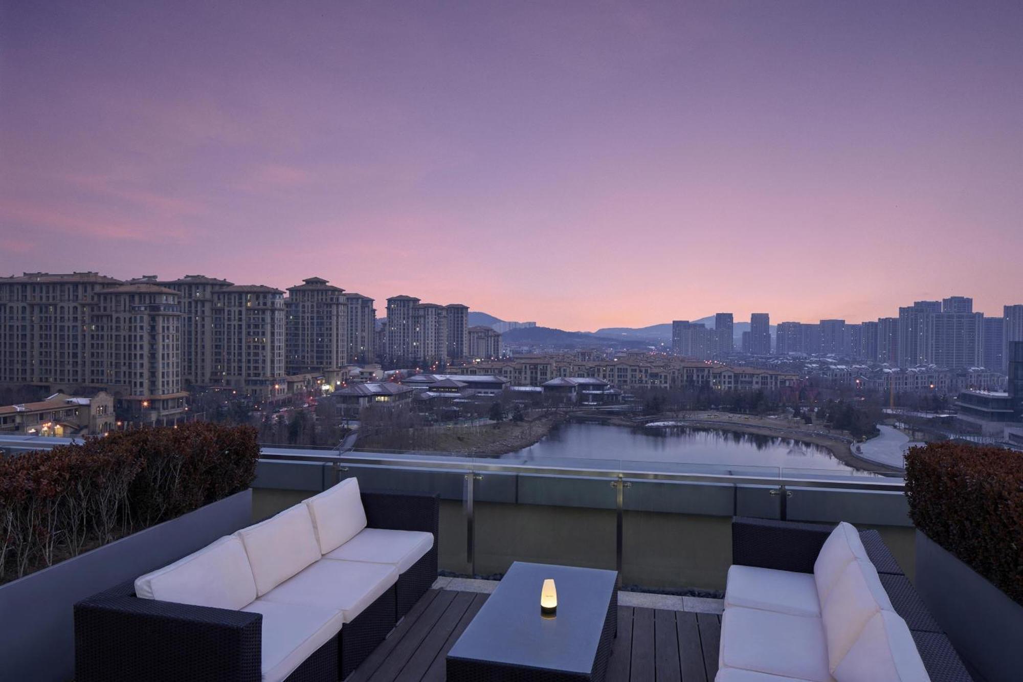 Sheraton Qingdao Licang Hotel Bagian luar foto