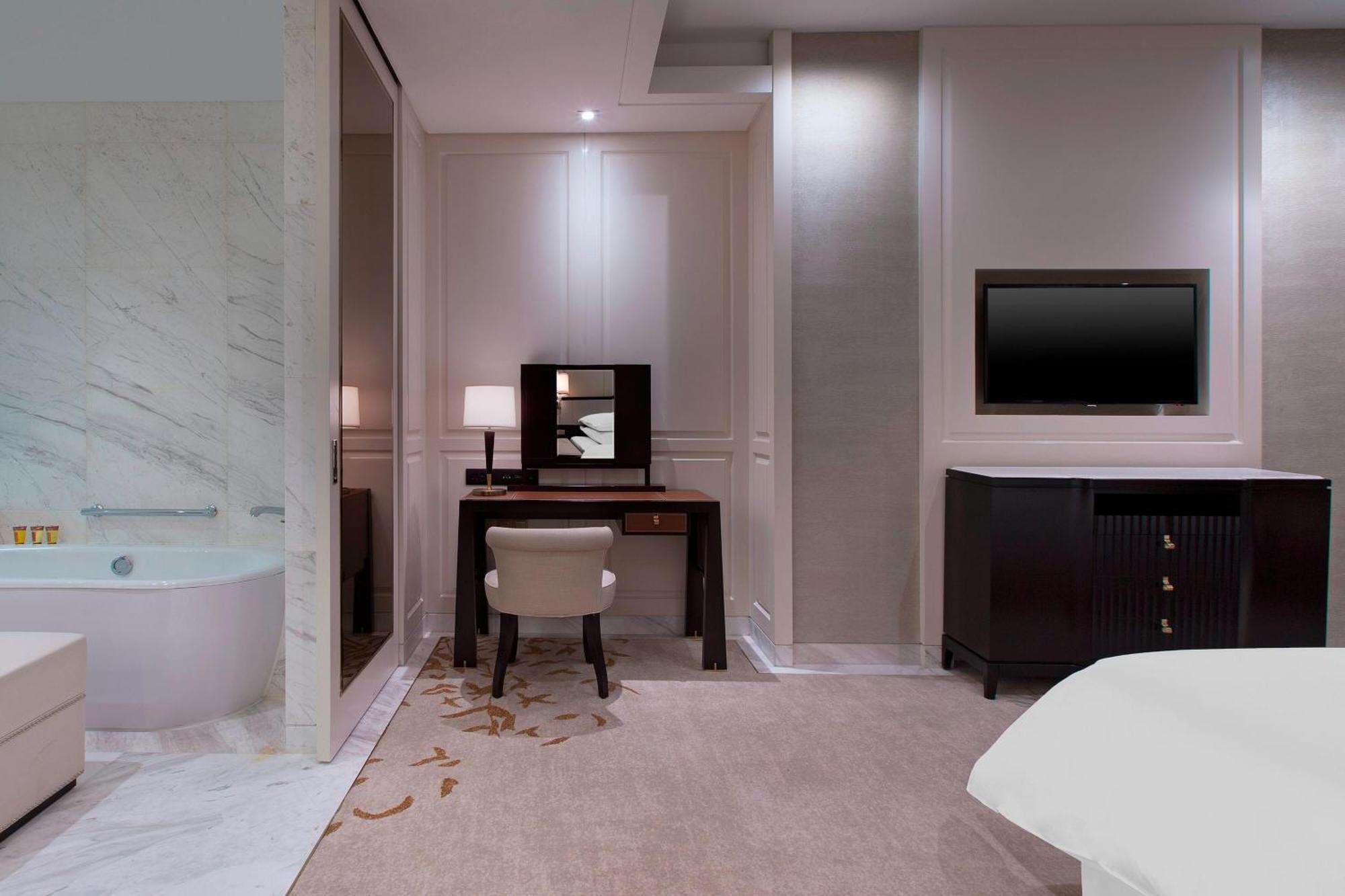 Sheraton Qingdao Licang Hotel Bagian luar foto