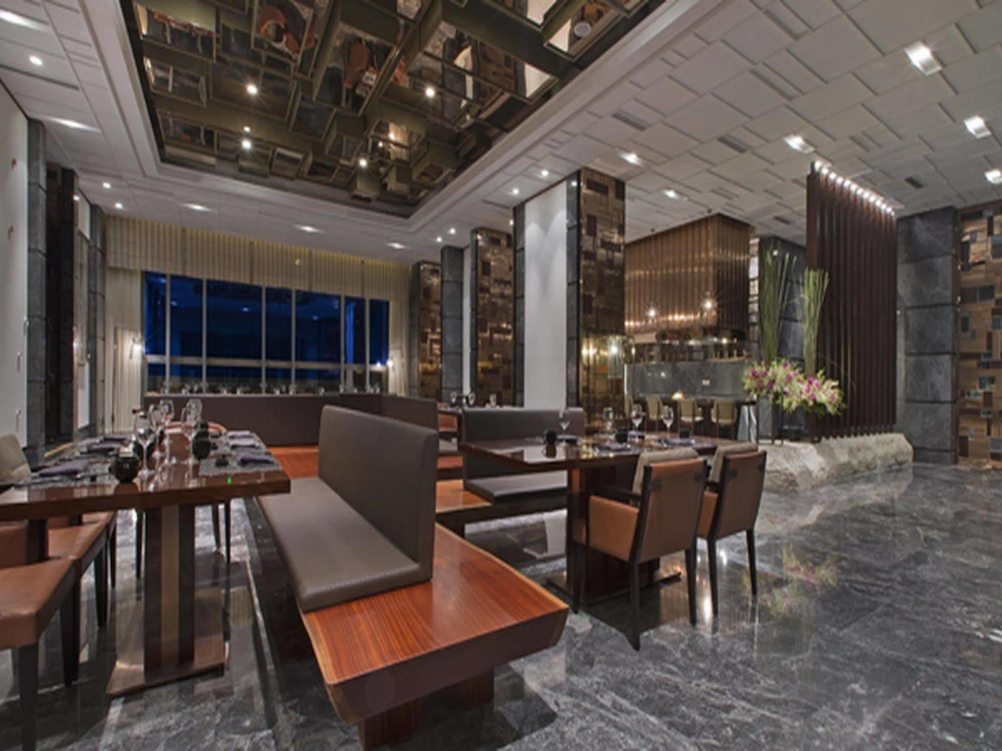 Sheraton Qingdao Licang Hotel Bagian luar foto