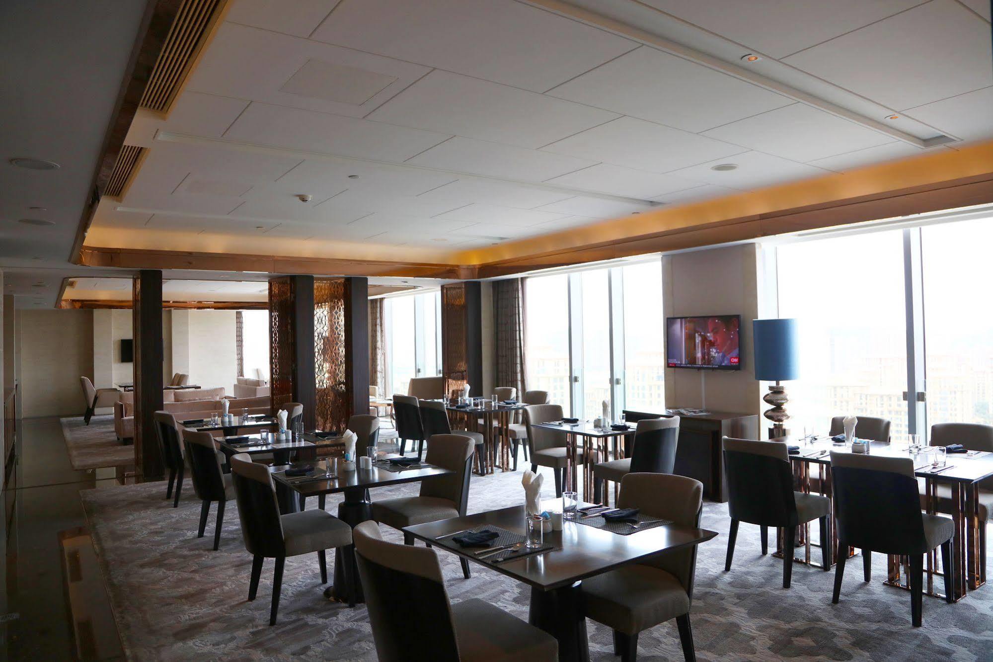 Sheraton Qingdao Licang Hotel Bagian luar foto